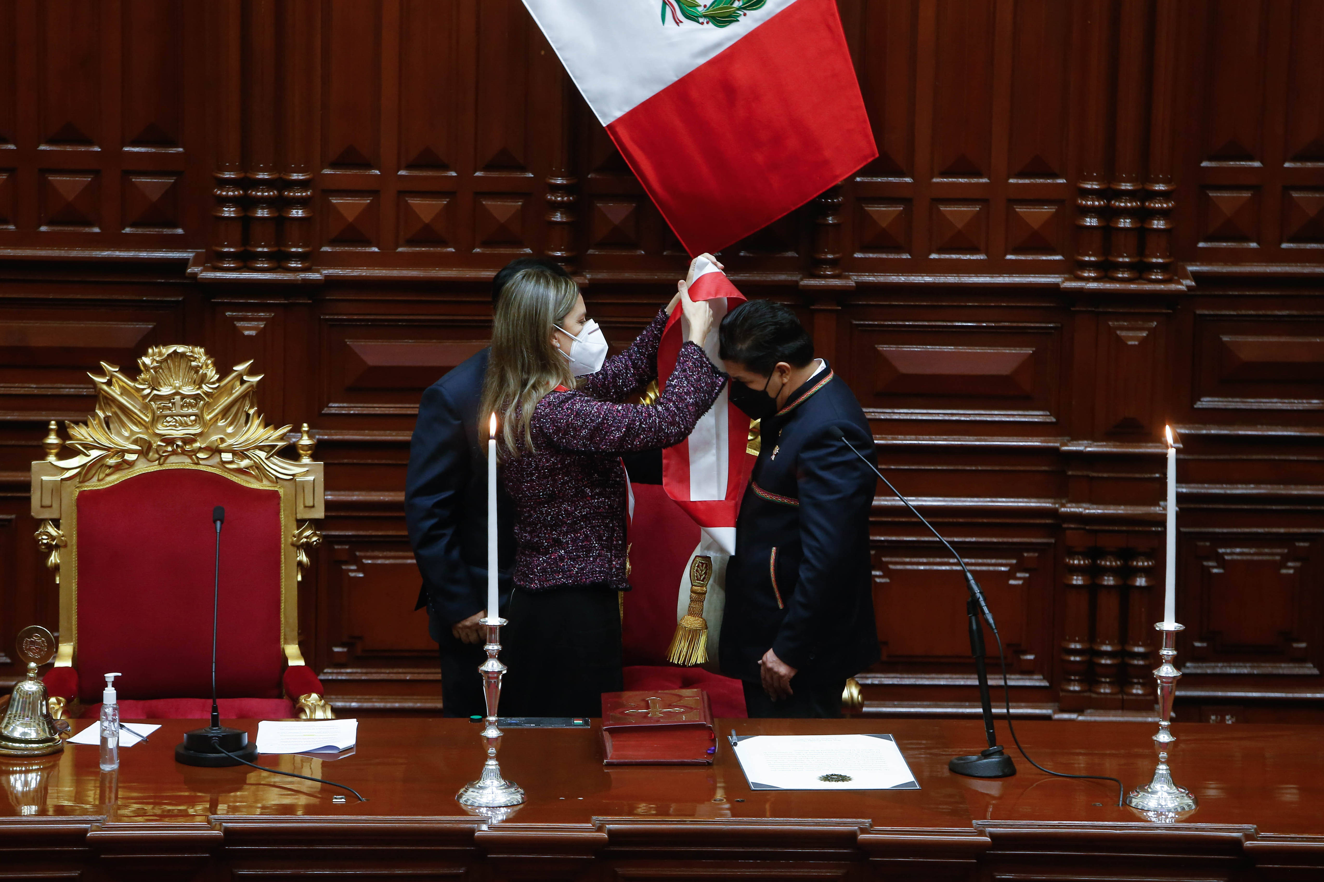 秘魯總統(tǒng)盛邀，友誼與合作的盛宴，美酒相伴的時(shí)刻