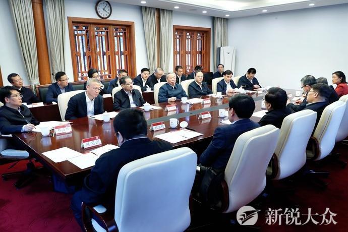 黑龍江與北京大學(xué)攜手簽署戰(zhàn)略合作協(xié)議，共啟未來(lái)新篇章