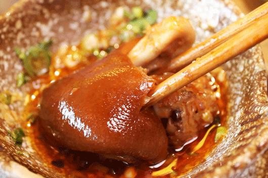 青島建筑突發(fā)爆炸事件實錄