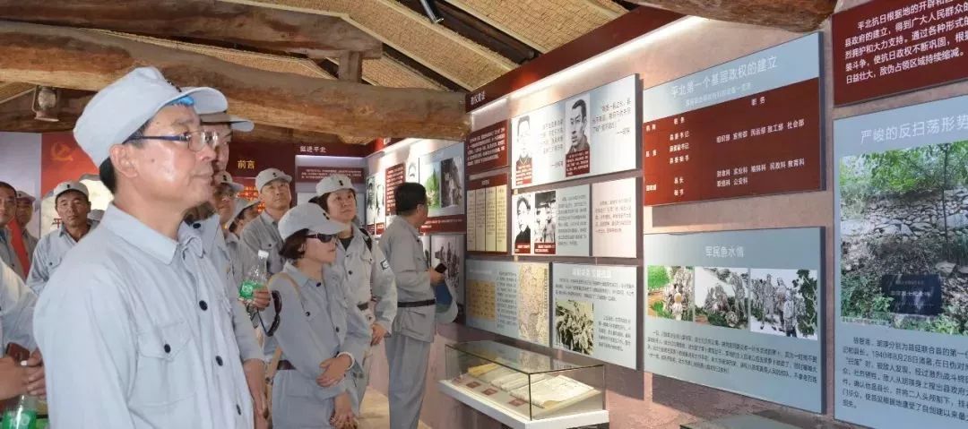 追尋紅色記憶悟初心，社校聯(lián)合支部主題黨日活動(dòng)啟動(dòng)