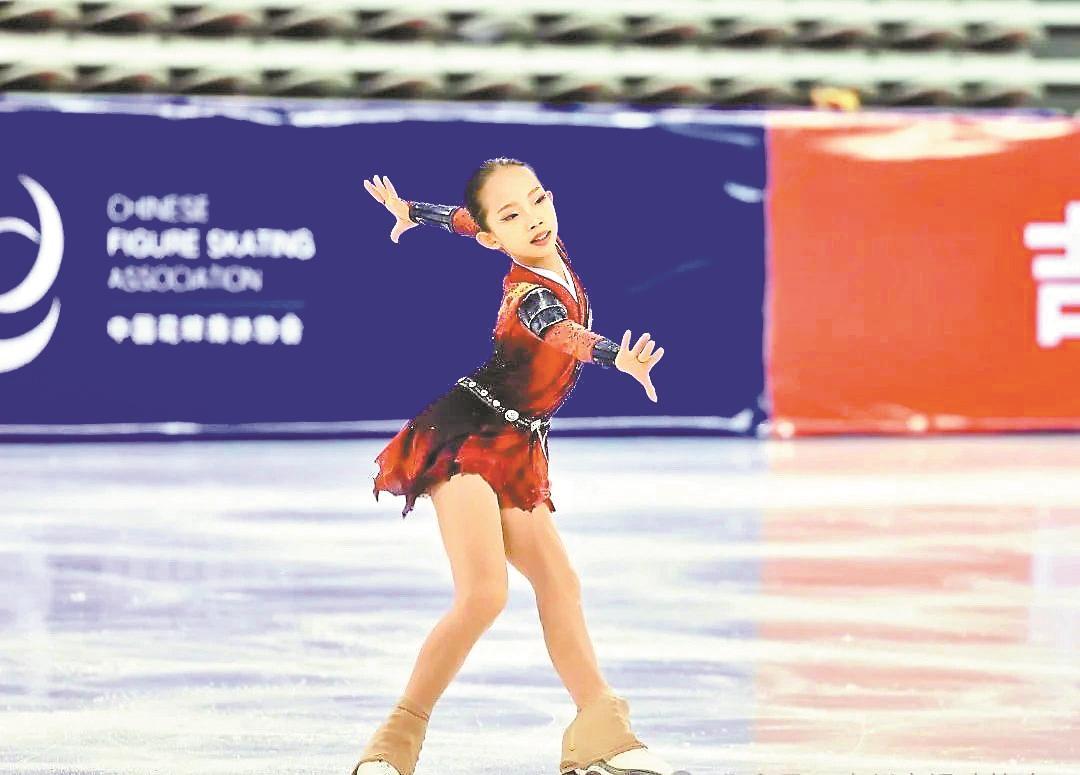 廣州花滑新星劉玉萱閃耀賽場(chǎng)，開啟全新篇章的一大突破