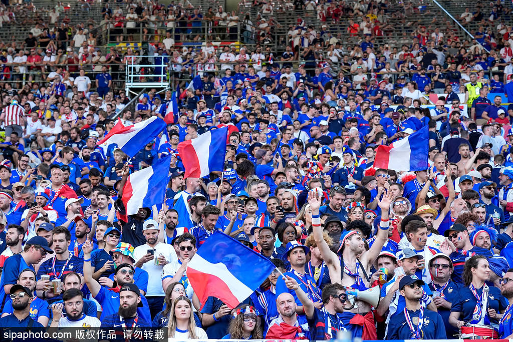 法國(guó)歐國(guó)聯(lián)主場(chǎng)觀眾人數(shù)新低，探究原因與影響