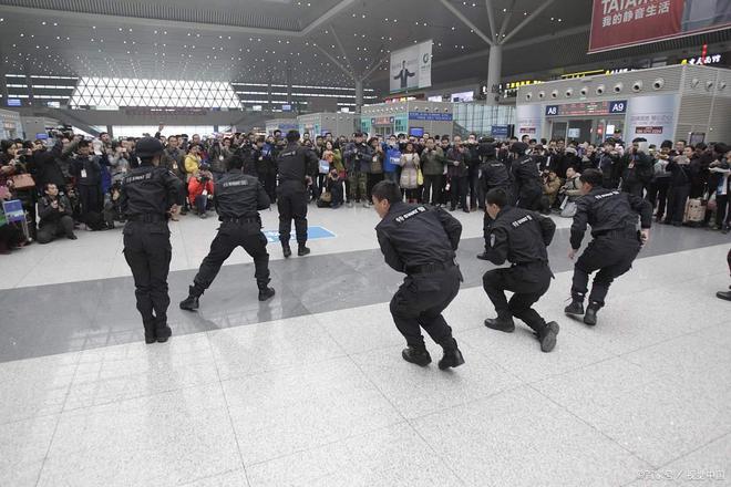 臺灣高鐵持刀事件，公眾反應(yīng)與法律探討