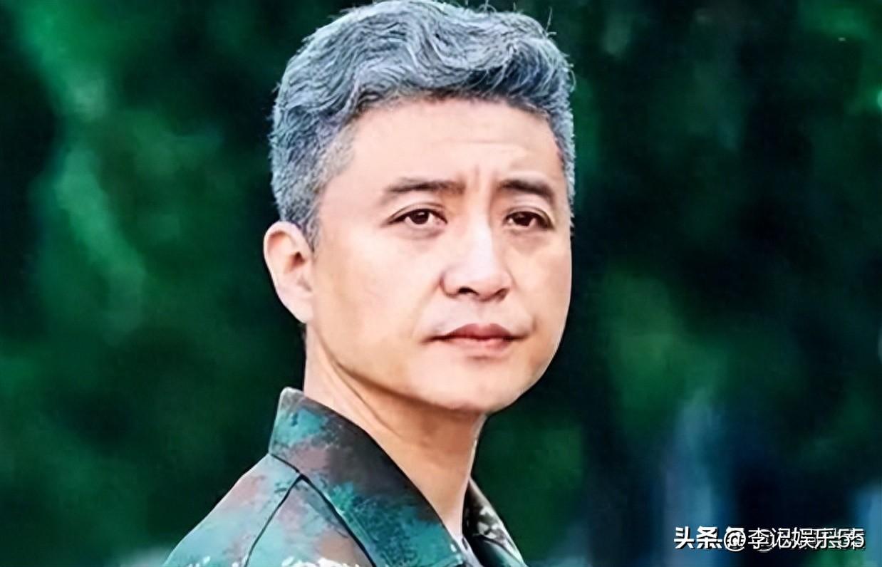 央視資深記者周偉逝世，緬懷杰出新聞工作者的傳奇一生