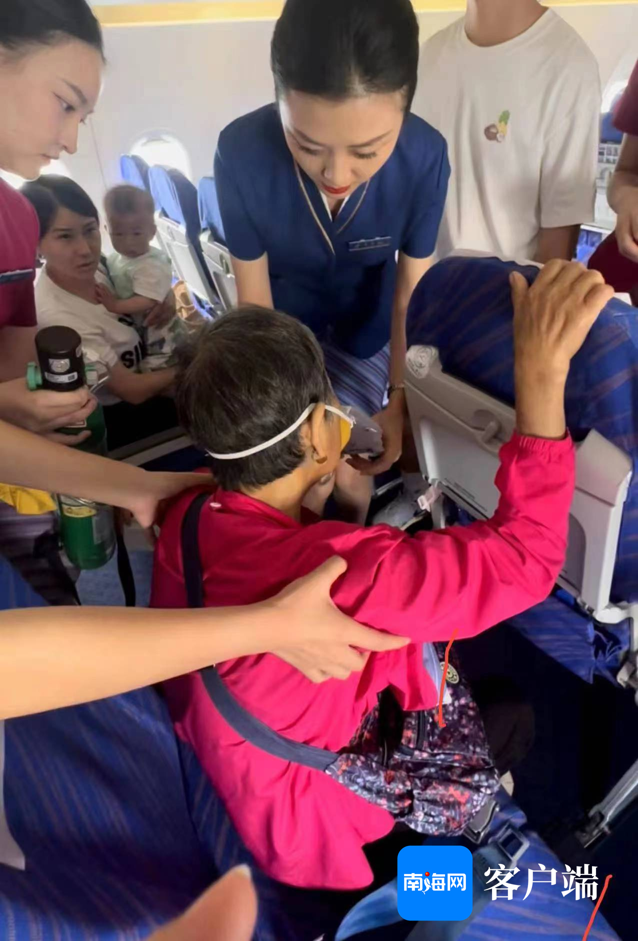 東航MU9917航班旅客突發(fā)昏厥事件全程紀(jì)實(shí)