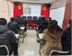 蘭州通報(bào)新?lián)Q井蓋一觸即碎，質(zhì)量監(jiān)管需加強(qiáng)，市民安全需保障