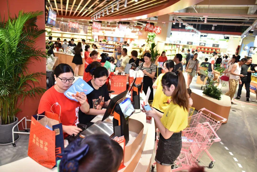 打假博主再度挑戰(zhàn)良品鋪子，新一輪質(zhì)量檢驗風(fēng)暴來襲