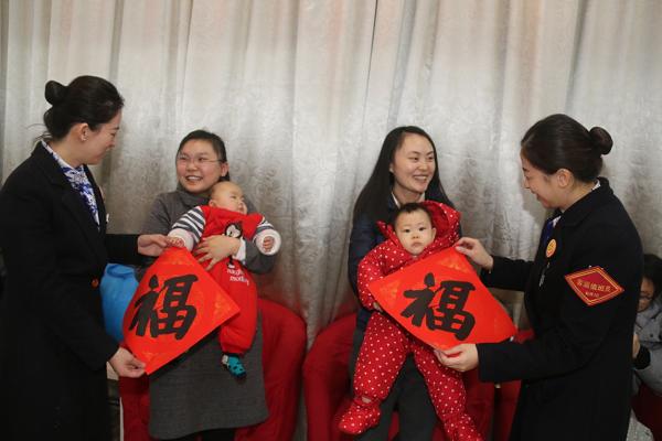 高鐵服務(wù)質(zhì)量獲贊，品質(zhì)升級(jí)實(shí)現(xiàn)旅客滿意度新高度