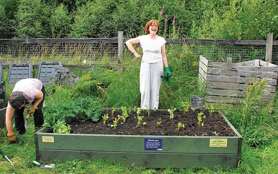 法國(guó)市長(zhǎng)與中國(guó)大姐的跨界綠色革命，荒地種菜締結(jié)友誼紐帶