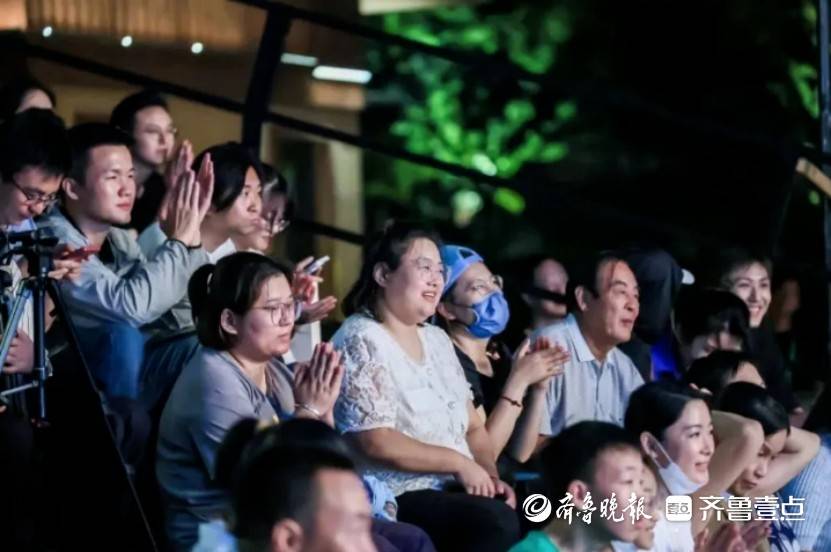 新媒體娛樂，如何激發(fā)觀眾情感共鳴的秘訣