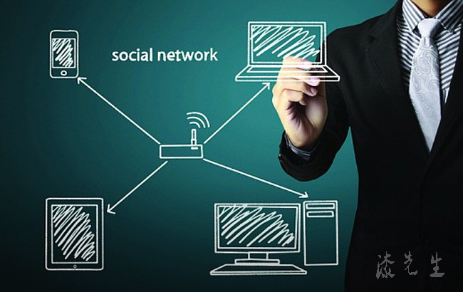 新媒體平臺(tái)創(chuàng)新觀眾體驗(yàn)交互形式的策略探究