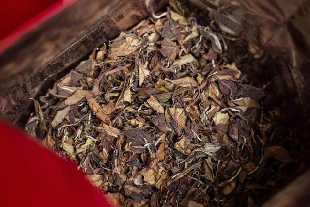 茶葉儲(chǔ)存防潮防味技巧解析