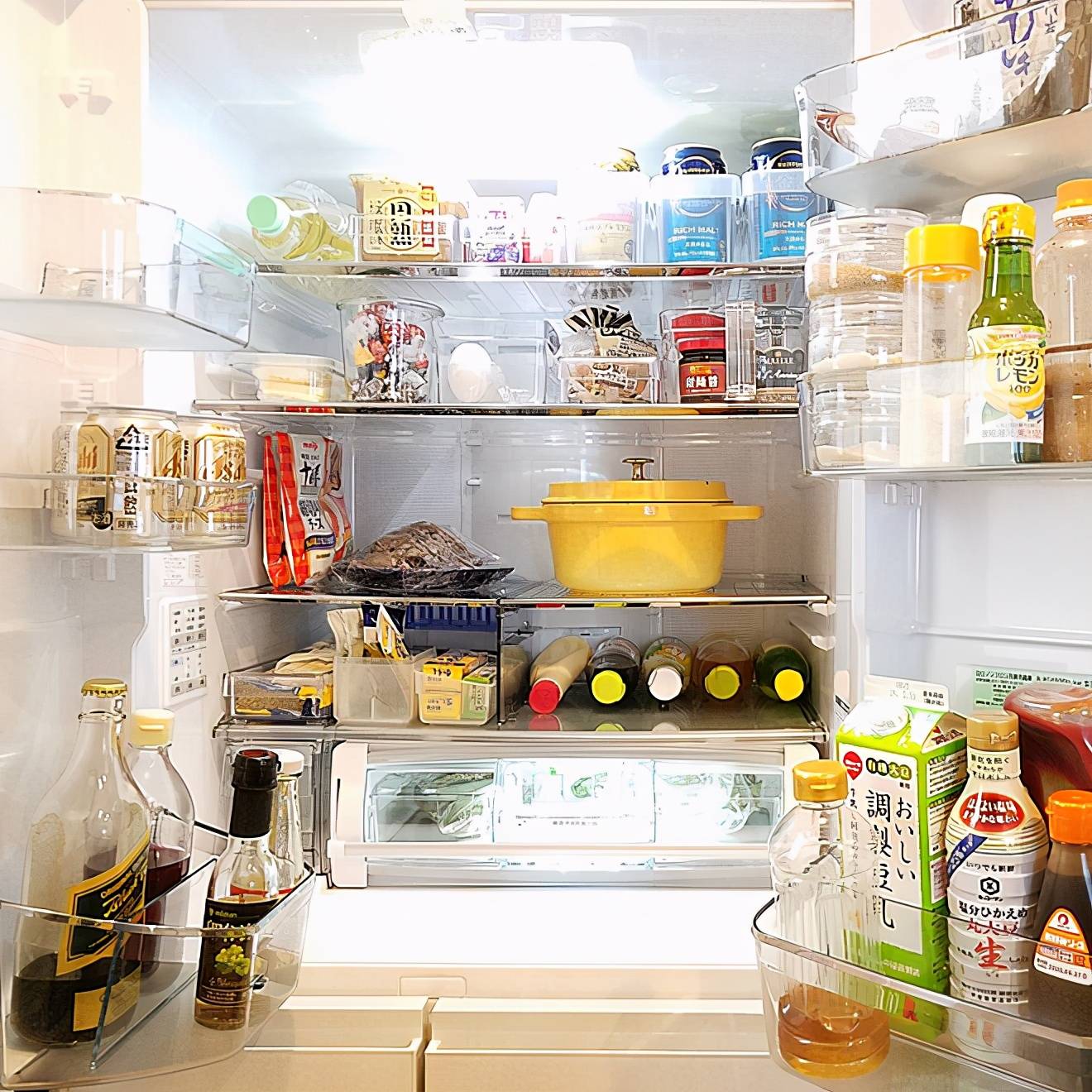 冰箱儲存優(yōu)化指南，合理分層擺放，提升空間利用與保鮮效果