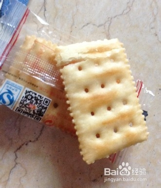 餅干受潮后的質(zhì)量與食用安全性探究