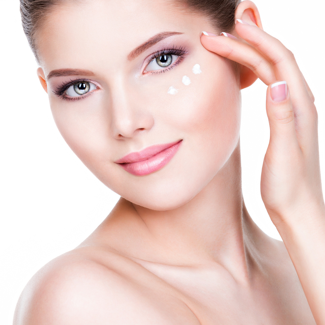 女性日常護(hù)膚與體內(nèi)調(diào)理的綜合方案