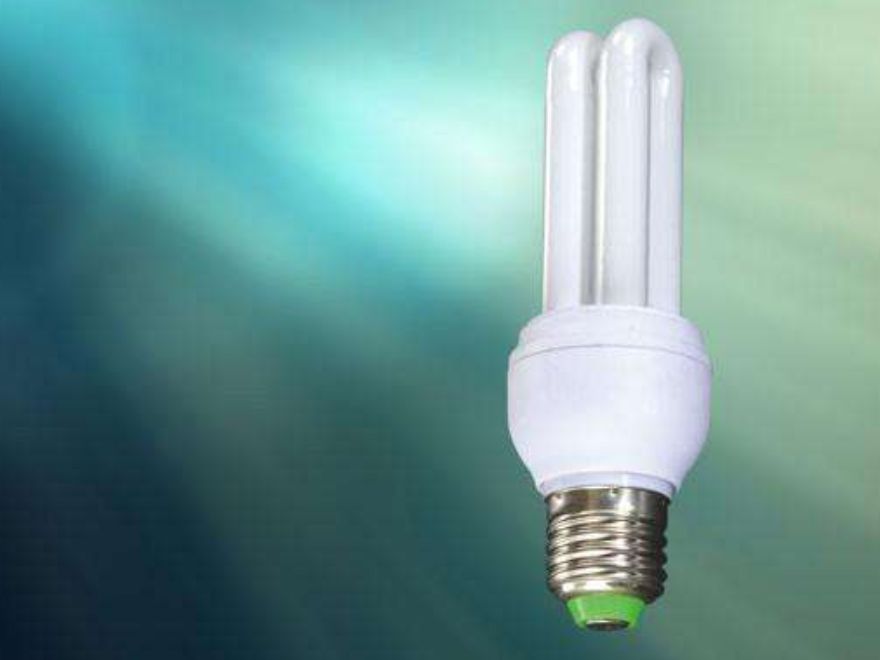 用節(jié)能燈泡替代白熾燈，邁向綠色照明的重要跨越