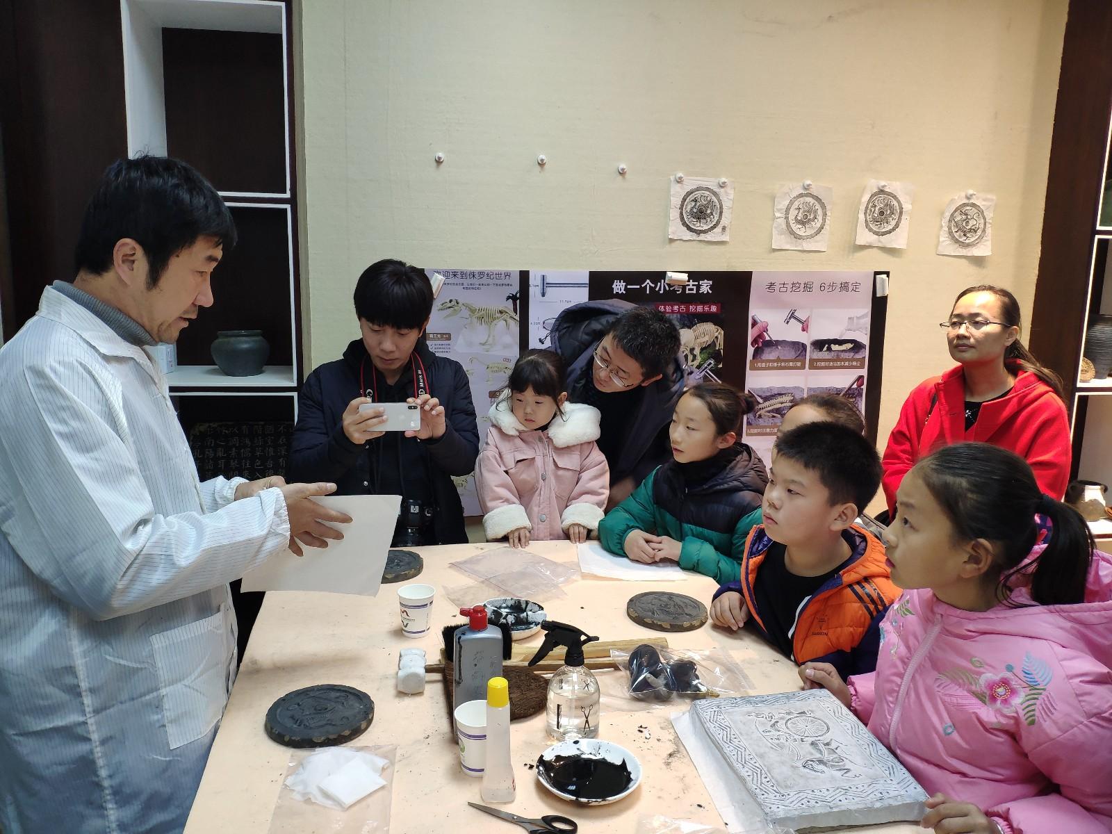 用戶參與共享經(jīng)濟(jì)的心理動(dòng)因探究