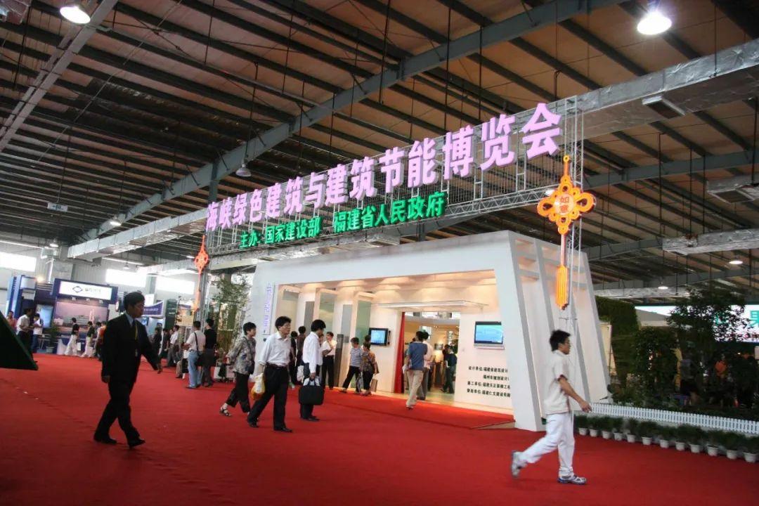 國(guó)際化視野對(duì)學(xué)生未來(lái)職業(yè)發(fā)展的深遠(yuǎn)影響