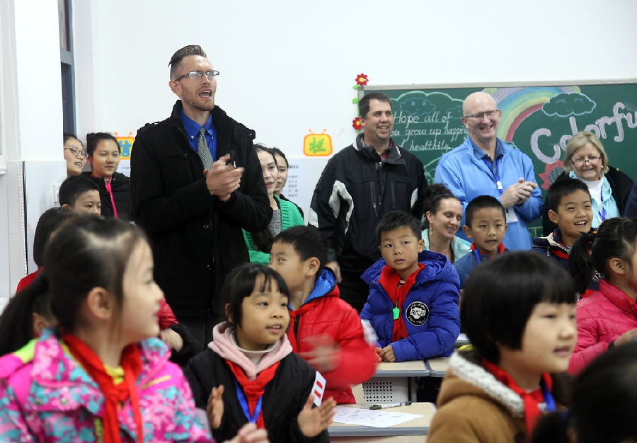 跨文化交流助力學(xué)校教育國際化進程，策略與實踐探索