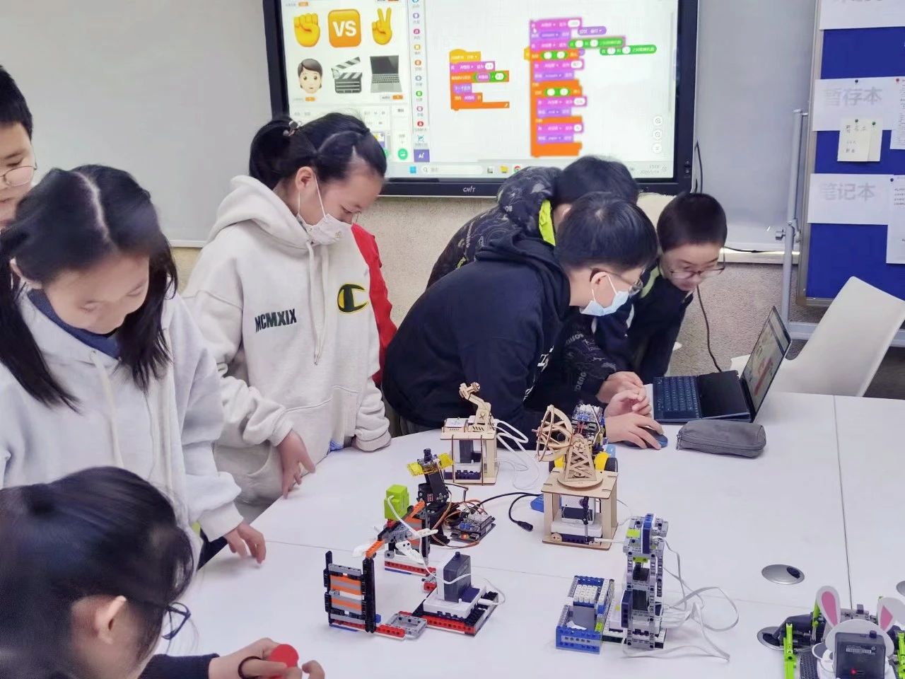 教育與科技融合，培養(yǎng)學生綜合能力的核心路徑