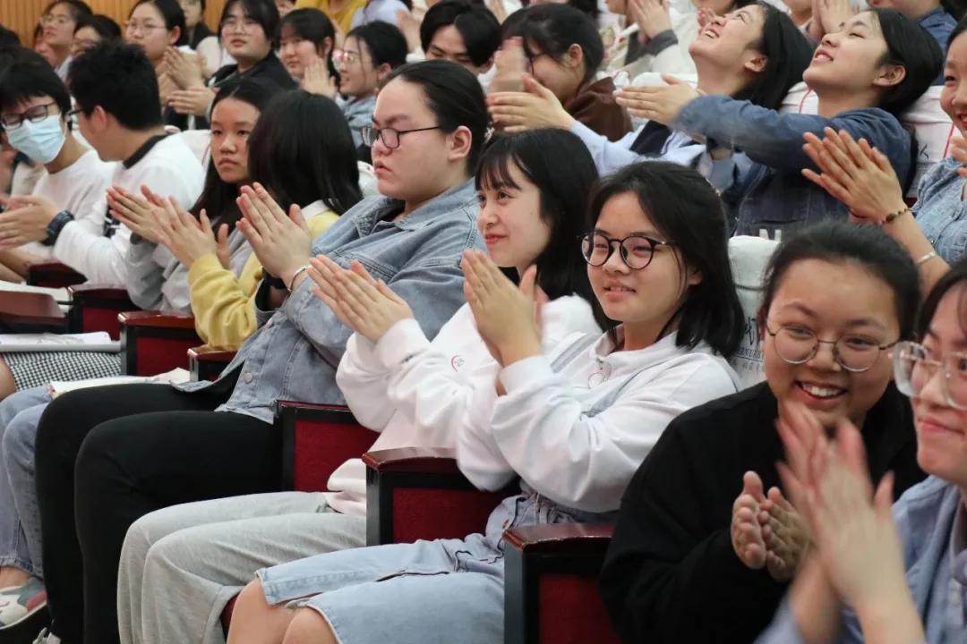 青少年心理健康教育對人格發(fā)展的推動作用