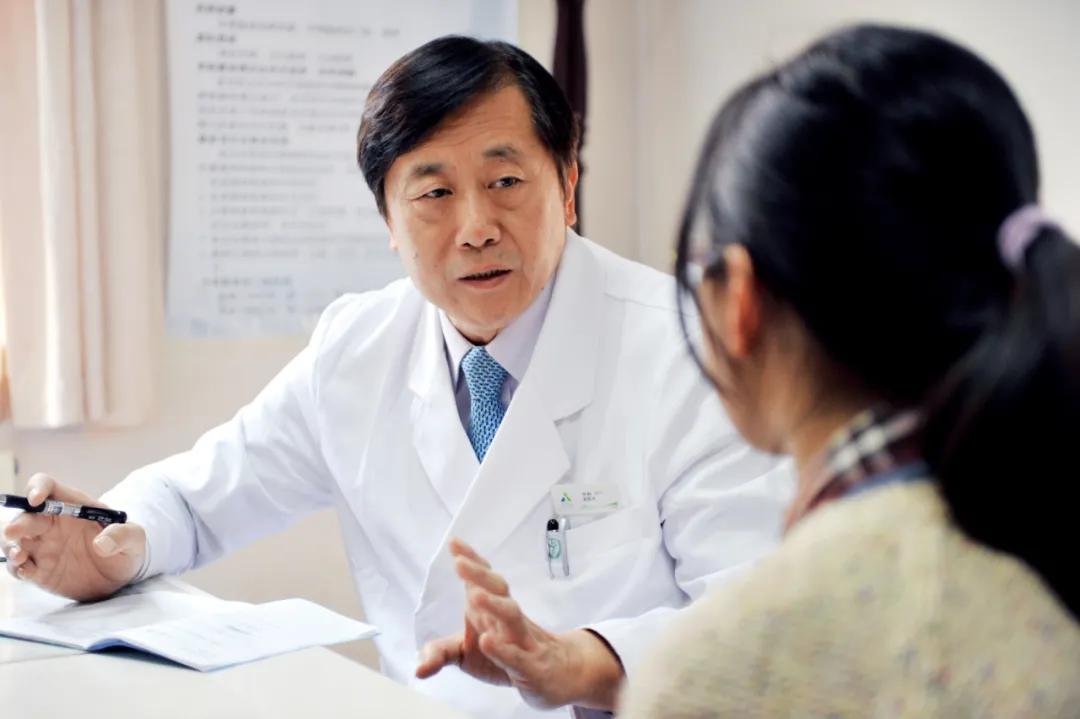 家庭對(duì)青少年心理健康教育的正向引導(dǎo)作用研究