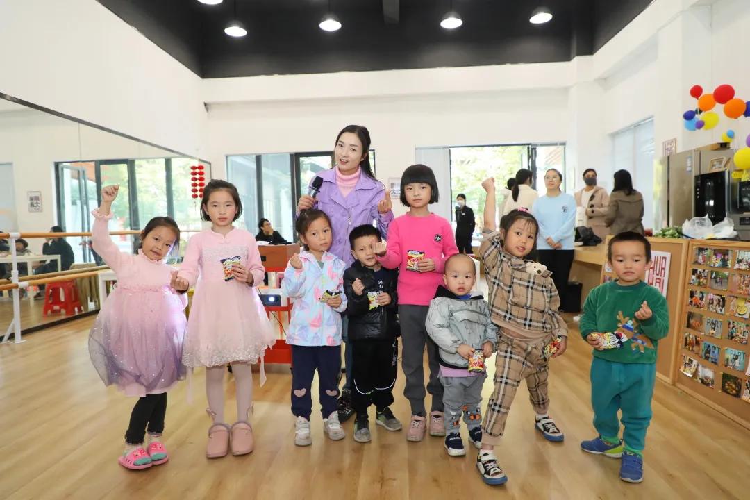 父母如何營造積極的成長(zhǎng)氛圍，助力孩子快樂成長(zhǎng)之路