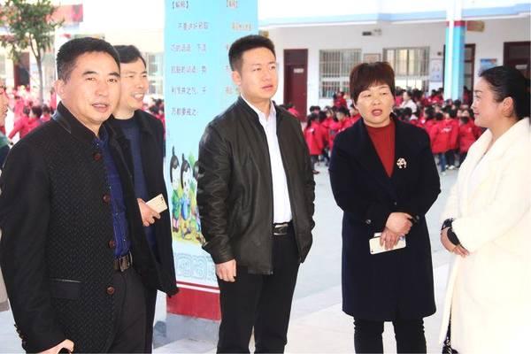 家庭教育對(duì)孩子心理健康的早期塑造與影響