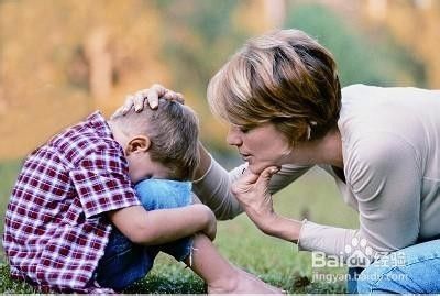 家庭教育，如何幫助孩子增強(qiáng)自我認(rèn)同感的重要性