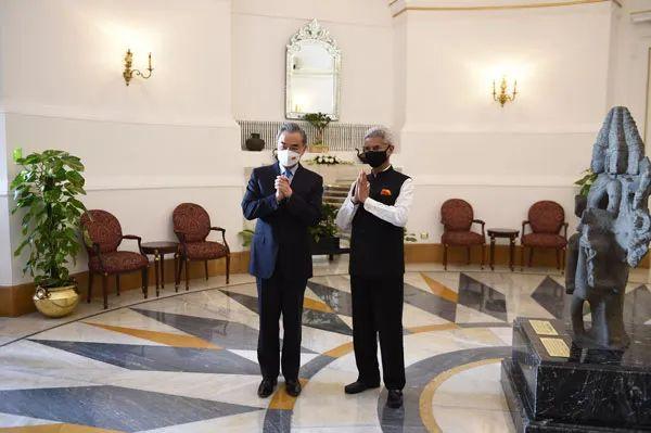 新興技術(shù)引領(lǐng)全球化經(jīng)濟(jì)的新發(fā)展模式