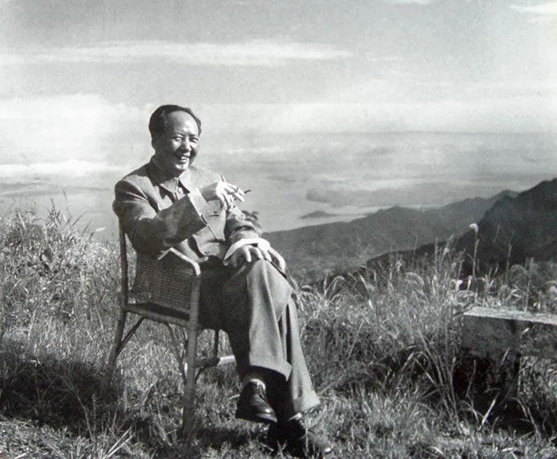 無人經(jīng)濟(jì)興起對勞動市場的重塑與挑戰(zhàn)