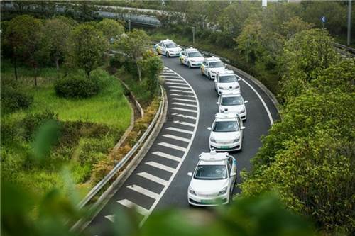 自動(dòng)駕駛商業(yè)化落地引領(lǐng)未來交通重塑