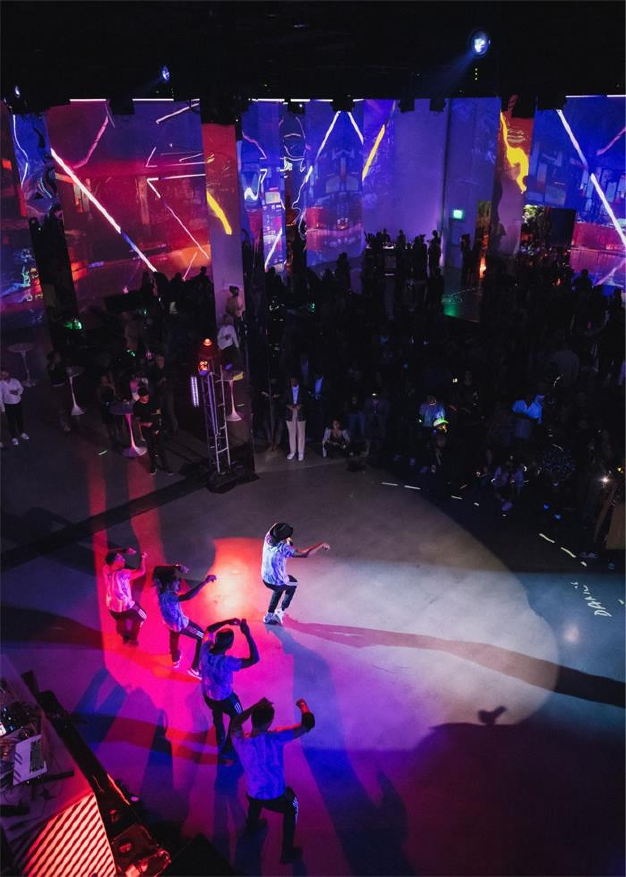 新媒體娛樂，多維觀眾體驗新場景的創(chuàng)新打造