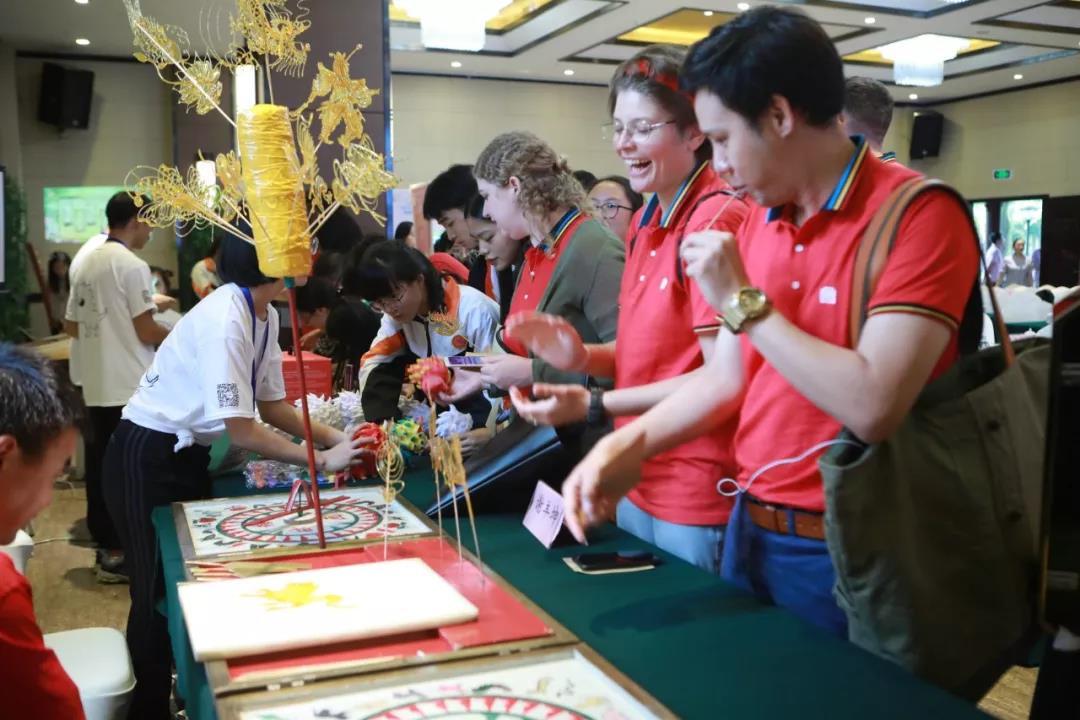 數(shù)字化內(nèi)容，滿足跨文化娛樂需求的策略探究