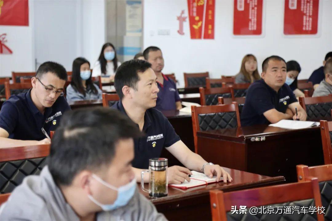 職業(yè)教育與市場(chǎng)需求接軌的探索與實(shí)踐之道