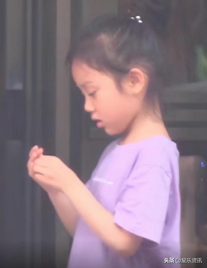 社交媒體對(duì)年輕人心理健康的深層影響探討