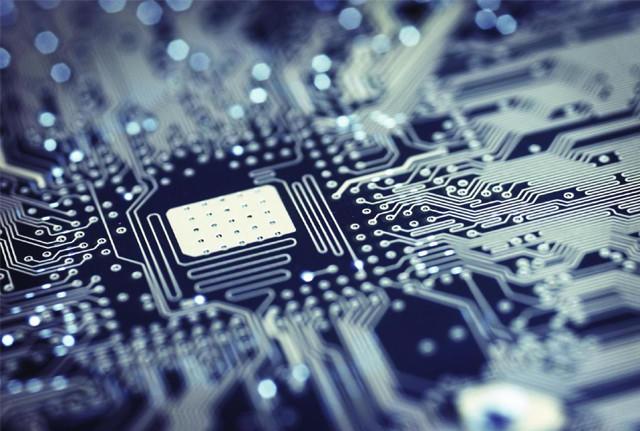 科技巨頭引領硬件多元化創(chuàng)新，行業(yè)變革浪潮洶涌來襲