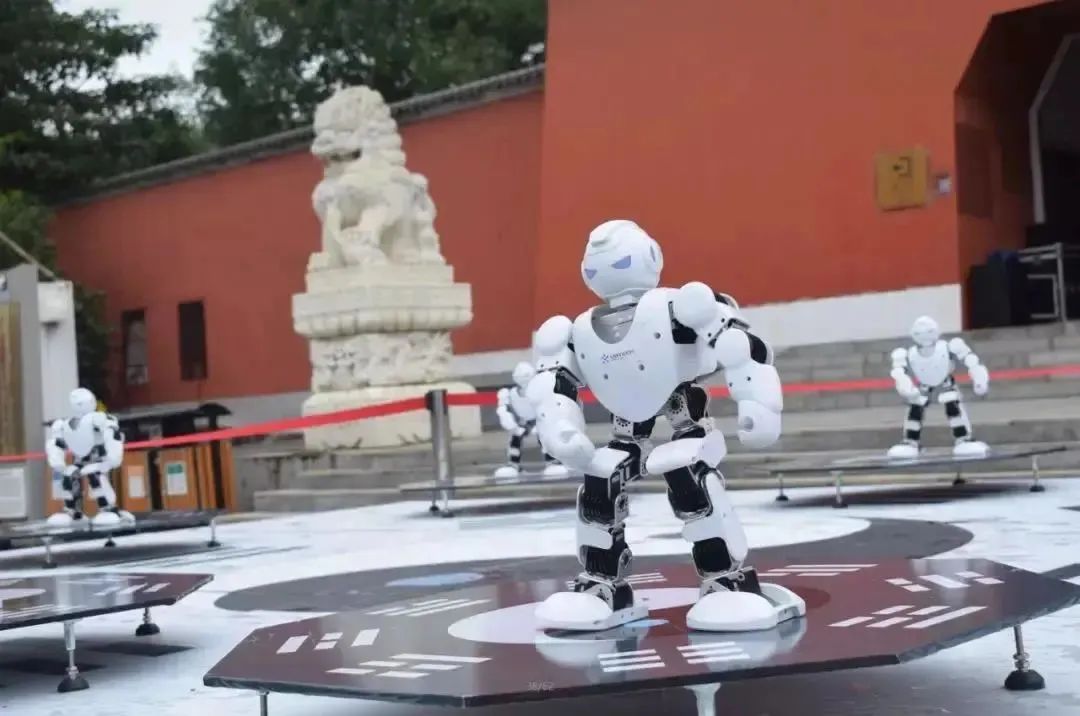 機(jī)器人技術(shù)重塑傳統(tǒng)文化工藝，傳承精髓的復(fù)興之路