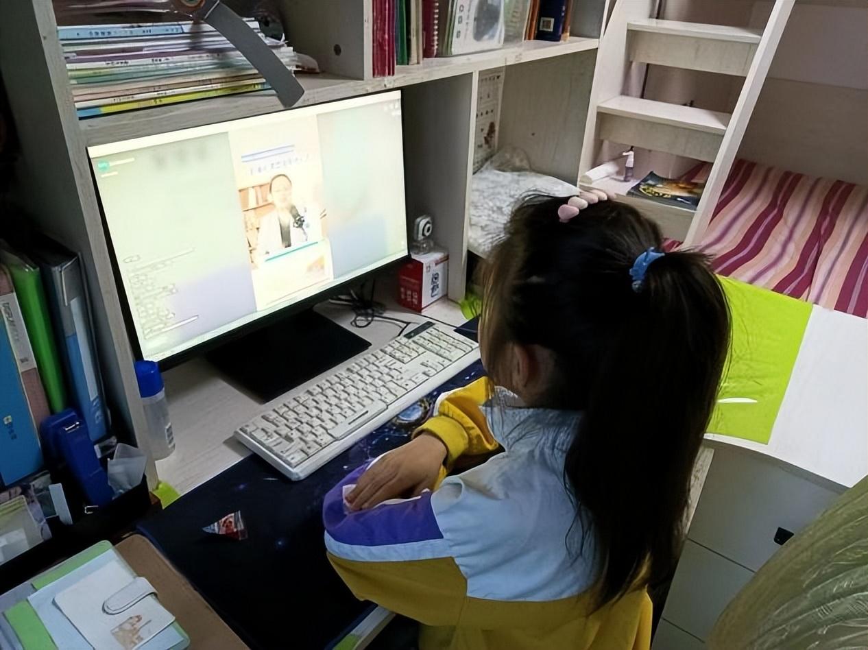 家庭教育中的青少年心理健康教育策略探討