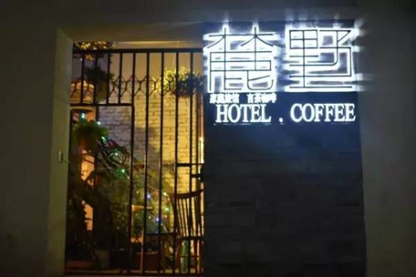 山外人精品影院,數(shù)據(jù)結(jié)構(gòu)智能優(yōu)化_晶瑩版77.40.18