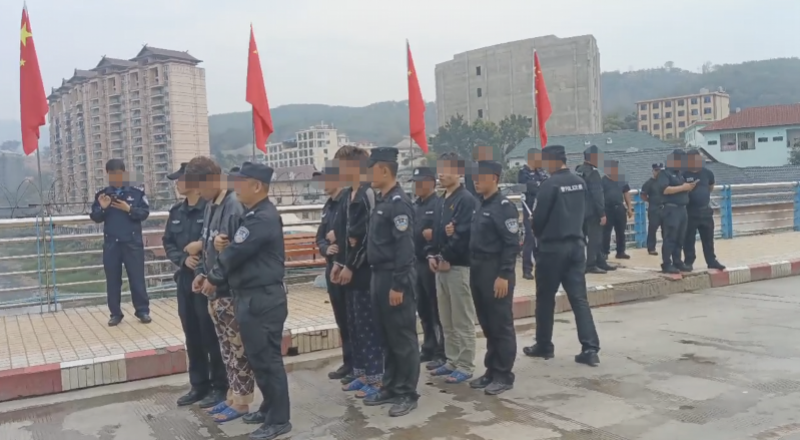 門衛(wèi)又粗又大又長(zhǎng)好爽,智能化驅(qū)動(dòng)技術(shù)革新_超越版44.77.04