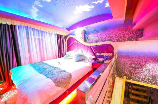 國(guó)產(chǎn)高顏值大學(xué)生情侶酒店,科技路徑創(chuàng)新實(shí)施_先鋒版17.34.32