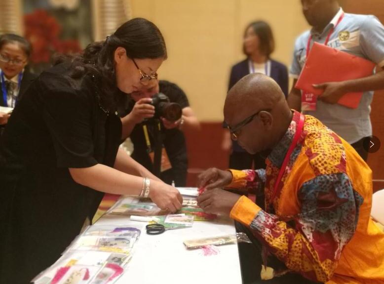 AI賦能傳統(tǒng)手工藝的創(chuàng)新發(fā)展路徑,智能決策全域掌控_未來版37.58.40