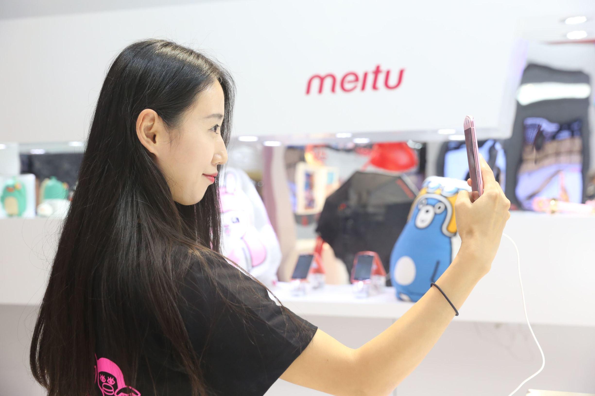 個(gè)性化服務(wù)如何影響娛樂行業(yè)發(fā)展趨勢,創(chuàng)新路徑協(xié)作優(yōu)化_尊貴版06.13.91