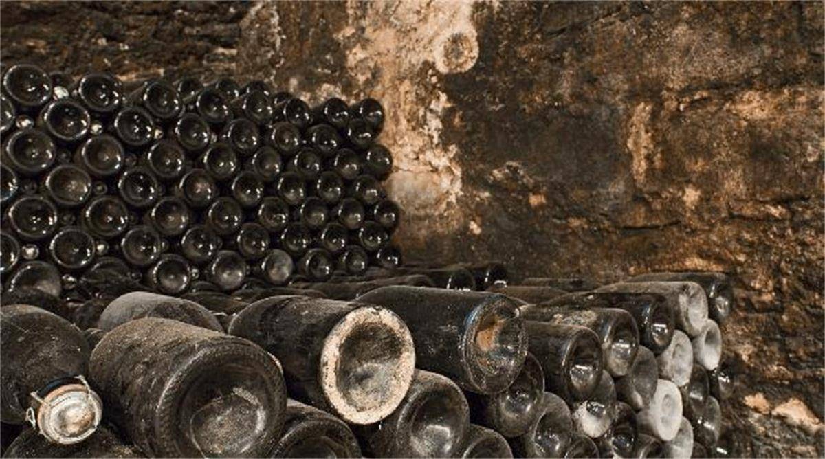 如何正確儲(chǔ)存酒類避免變質(zhì)