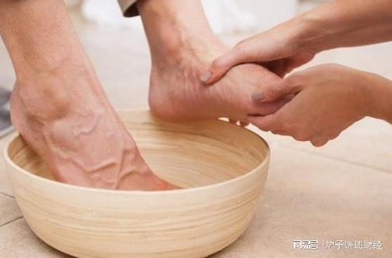 夜晚泡腳的正確方式與養(yǎng)生功效分析,持續(xù)提升方案解析_啟明版33.09.32