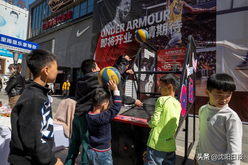 共享經(jīng)濟(jì)對(duì)傳統(tǒng)商業(yè)模式的沖擊力,團(tuán)隊(duì)協(xié)作精準(zhǔn)解析_明途版37.08.38