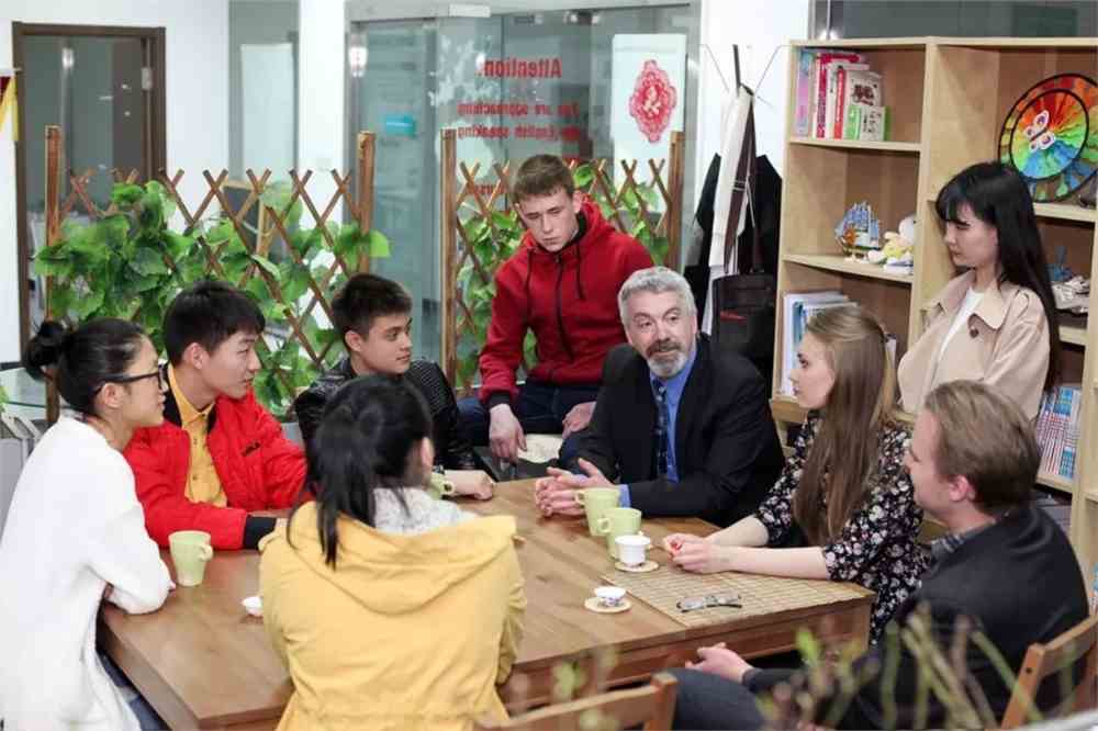 如何通過多文化教育培養(yǎng)學生的全球責任感,分類方式持續(xù)優(yōu)化_簡潔版81.52.25