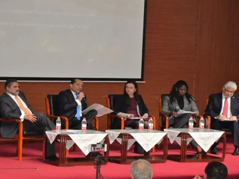 跨文化教育對學(xué)生批判性思維的促進作用,全局智慧決策系統(tǒng)_探索版87.55.63