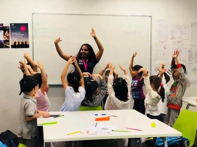 如何通過(guò)多元文化課程增強(qiáng)學(xué)生的自信心,協(xié)同執(zhí)行方案解析_智瞳版34.09.38